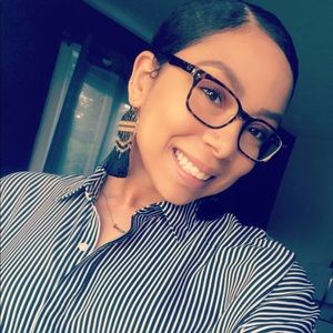 Meet your Posher, Lamara